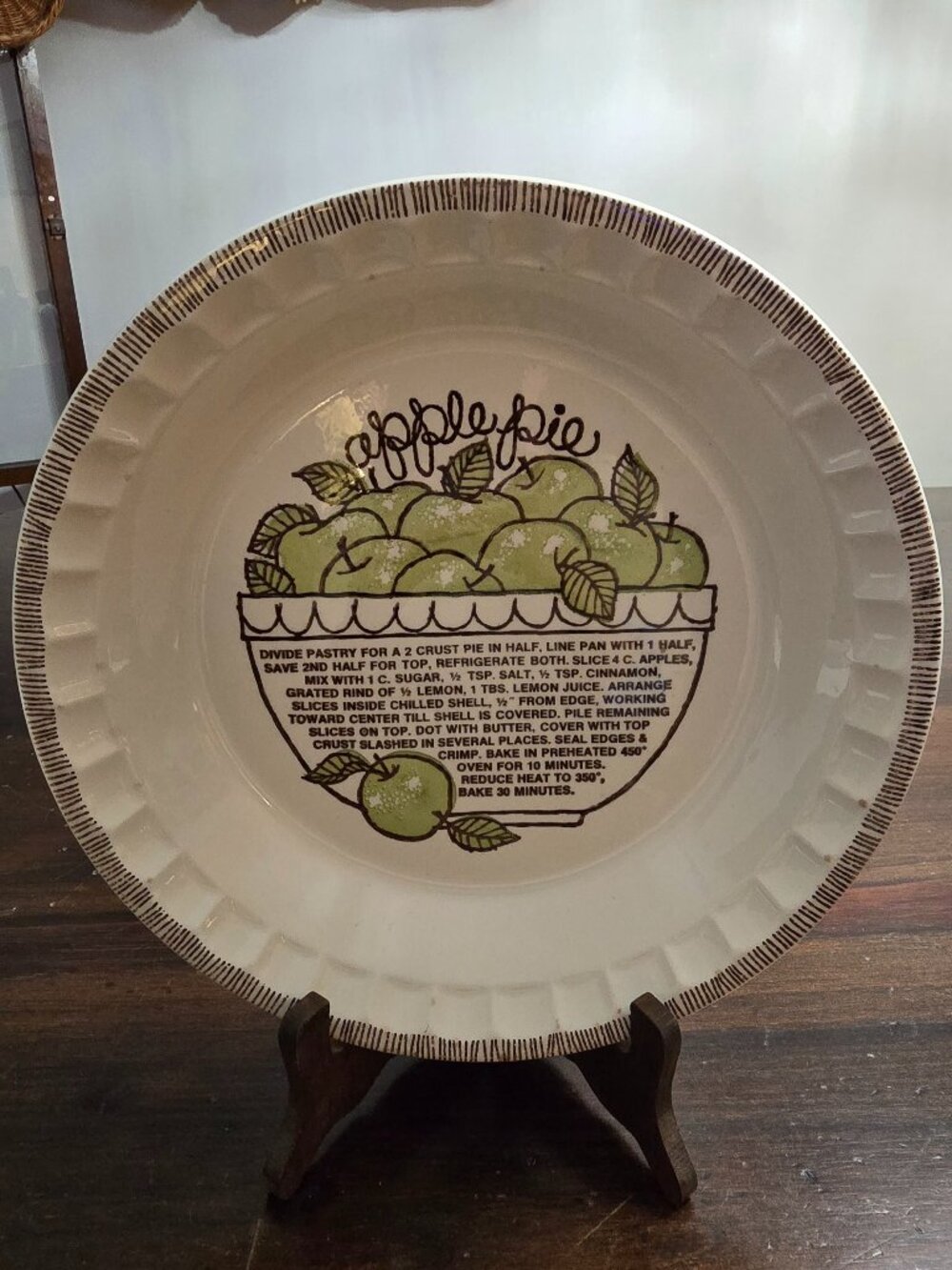 Vintage Royal China Apple Pie Recipe Plate Deep Dish Fluted Rim 11"